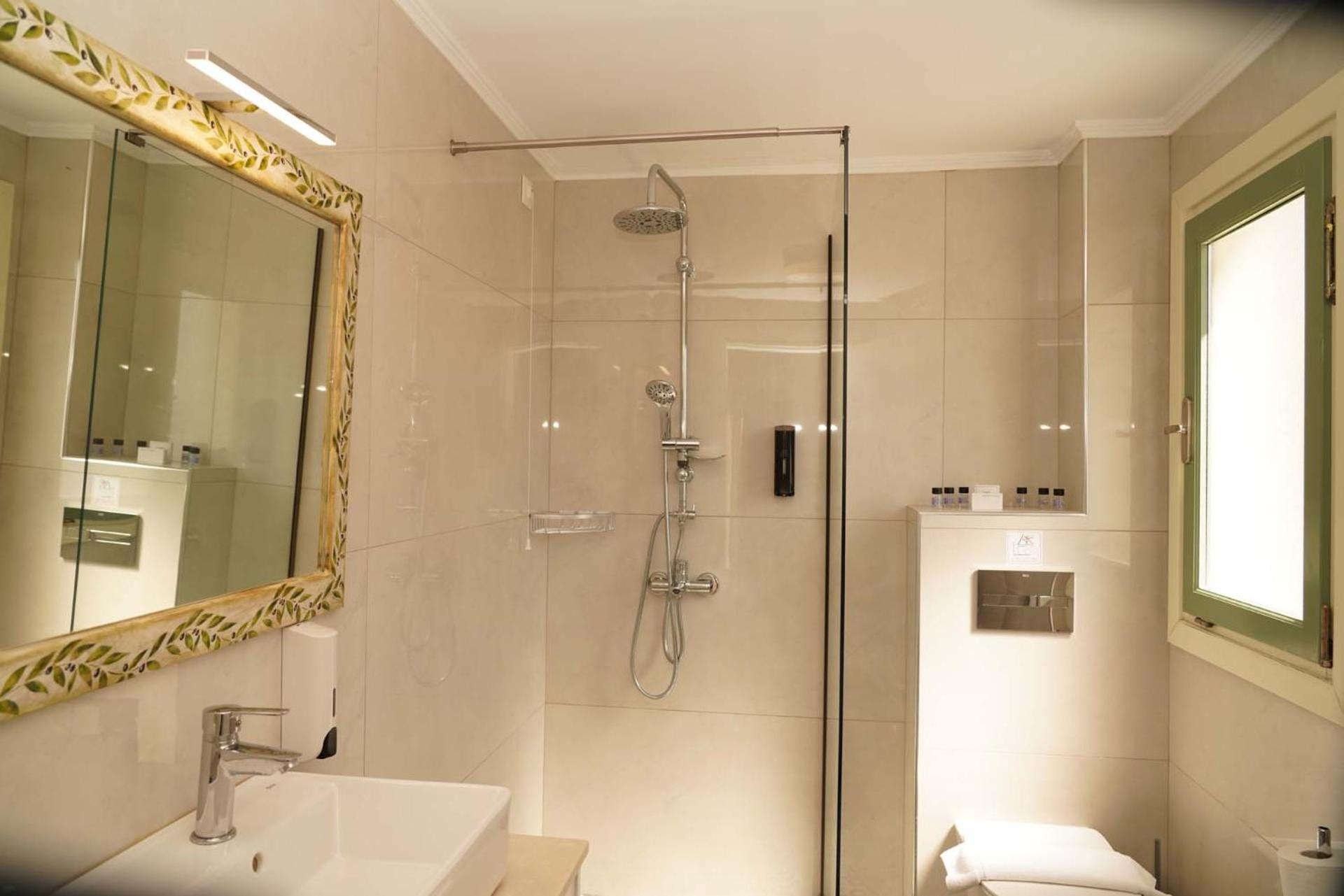 Saint George Hotel Parga Room photo